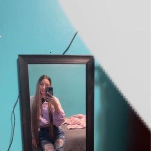 Meet your Posher, Karol